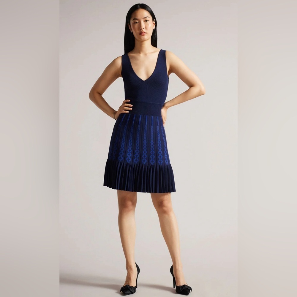 Ted Baker Navy and Royal Blue V‑Neck Knit Midi Dress